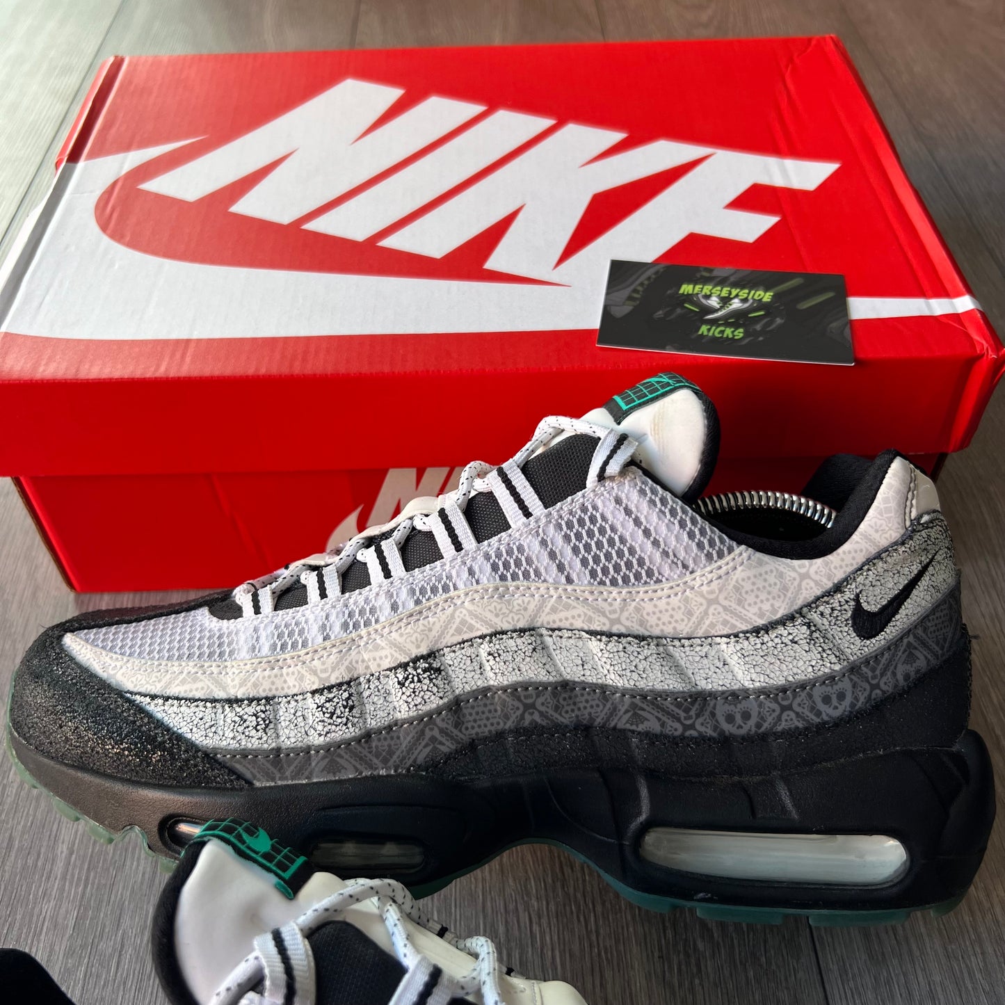 AIRMAX 95 DAY OF THE DEAD UK9.5