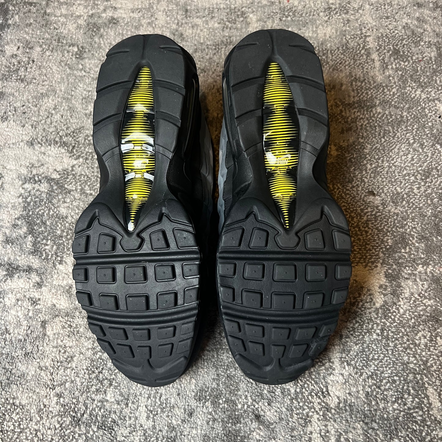 AIRMAX 95 BATMAN 2019 SIZE 10.5