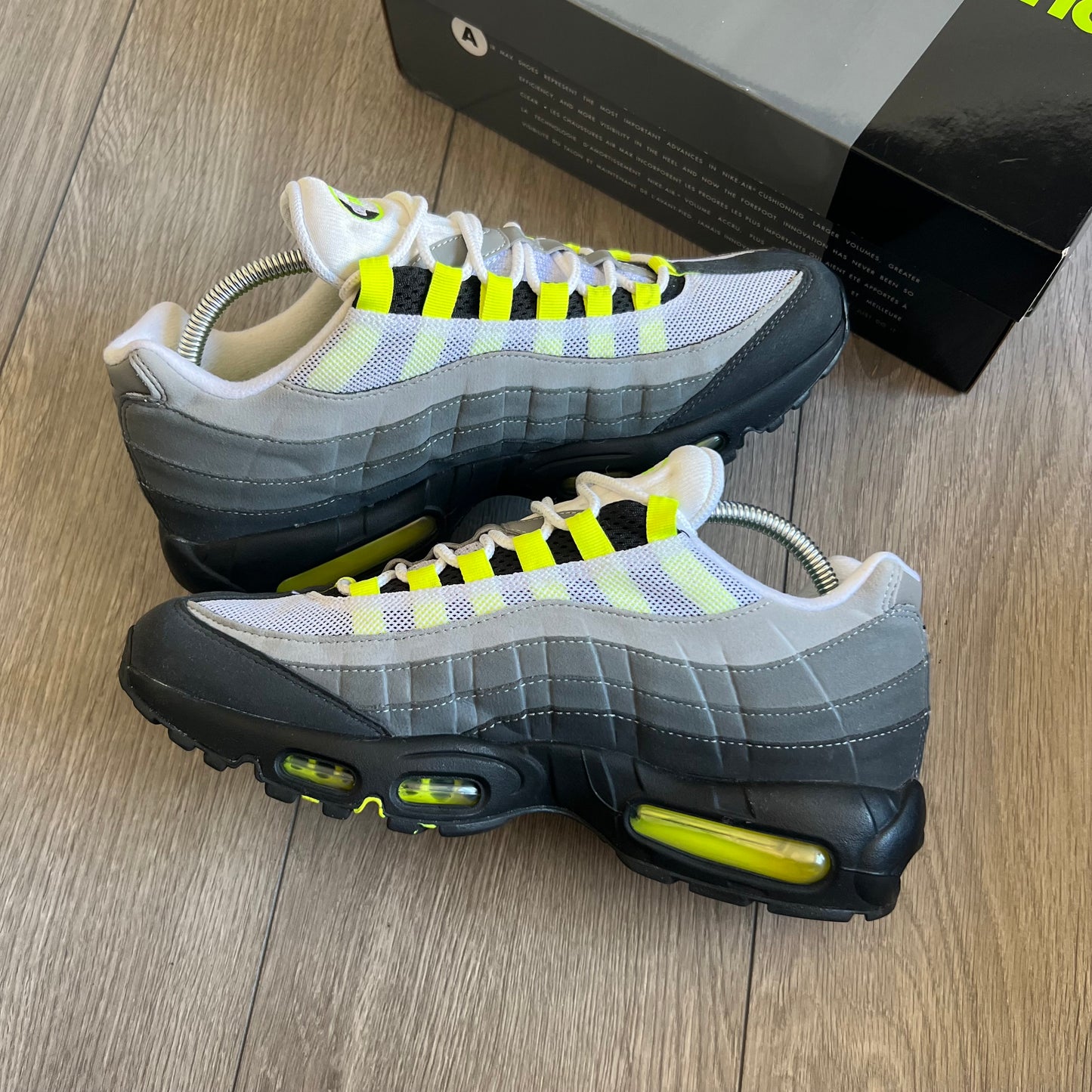 AIRMAX 95 NEON 2020 UK8.5