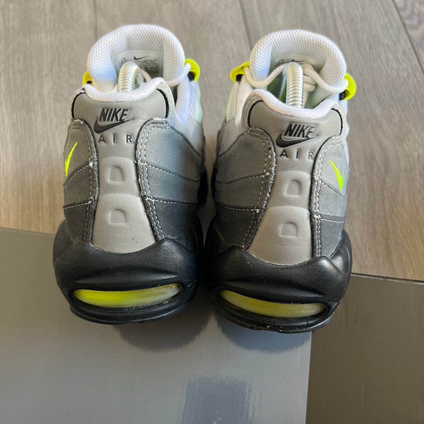 AIRMAX 95 NEON 2020 UK8.5