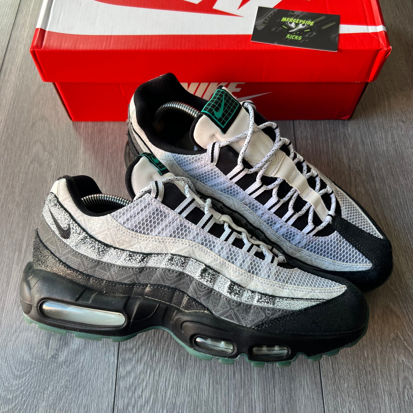 AIRMAX 95 DAY OF THE DEAD UK9.5