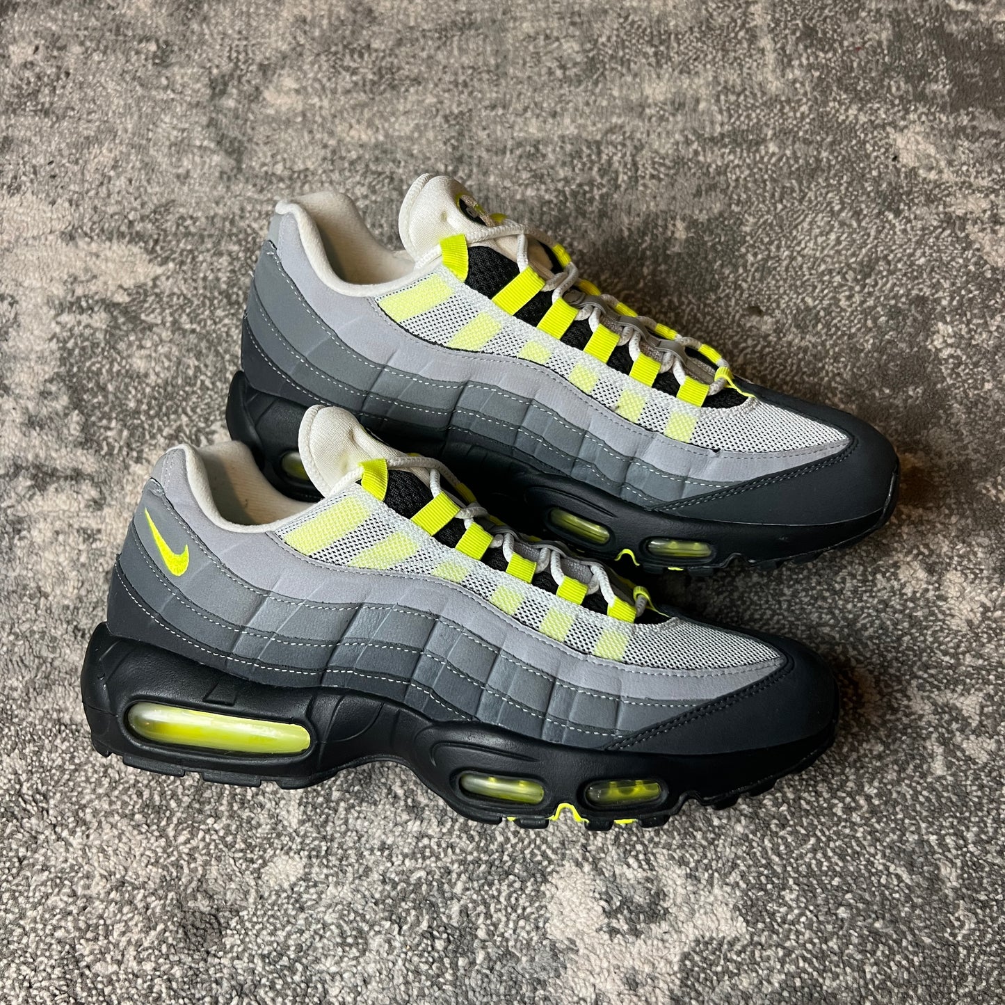 AIRMAX 95 NEON 2020 UK9.5
