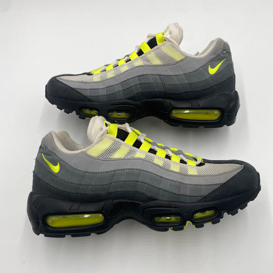 UK7.5 NEONS AIRMAX 95