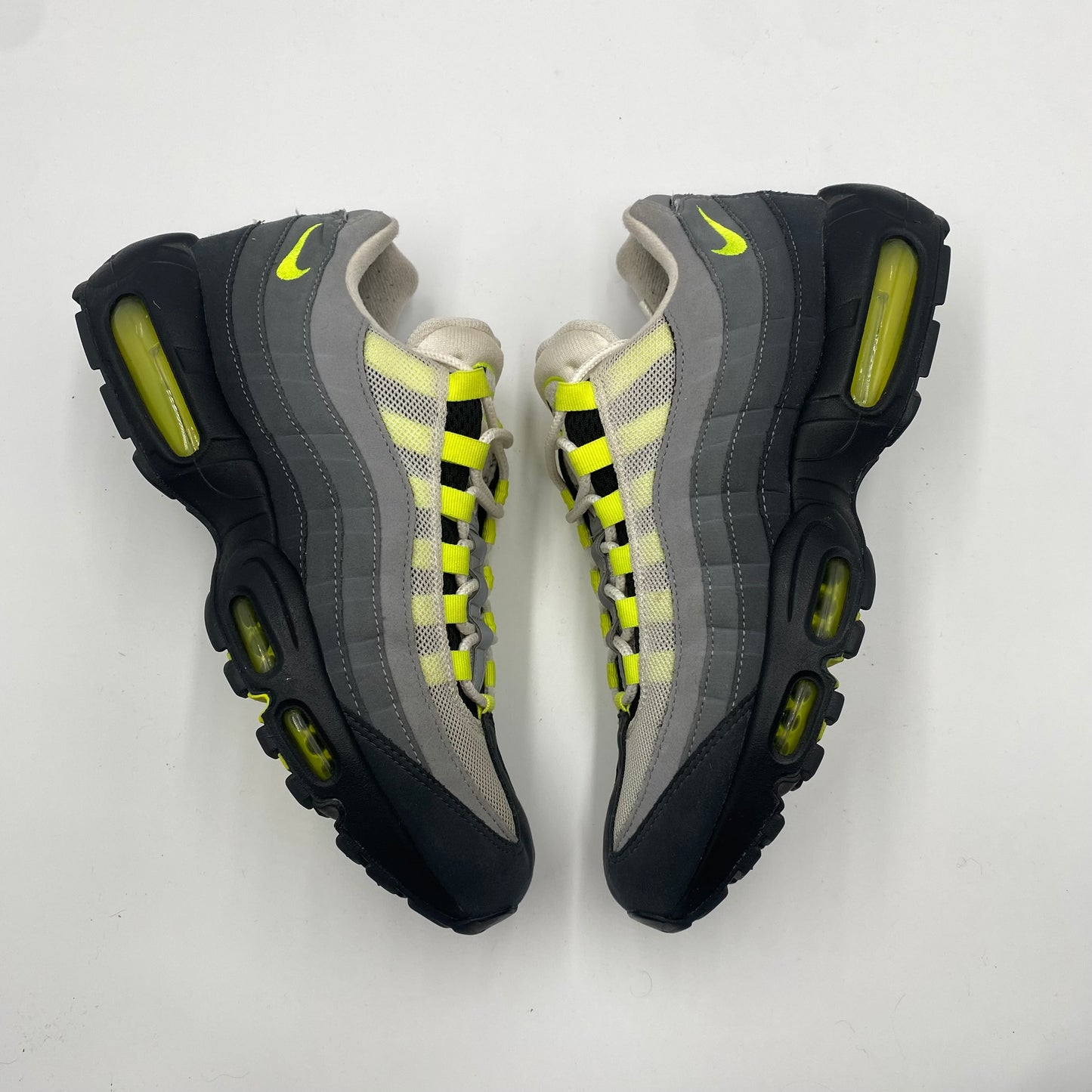 UK7.5 NEONS AIRMAX 95