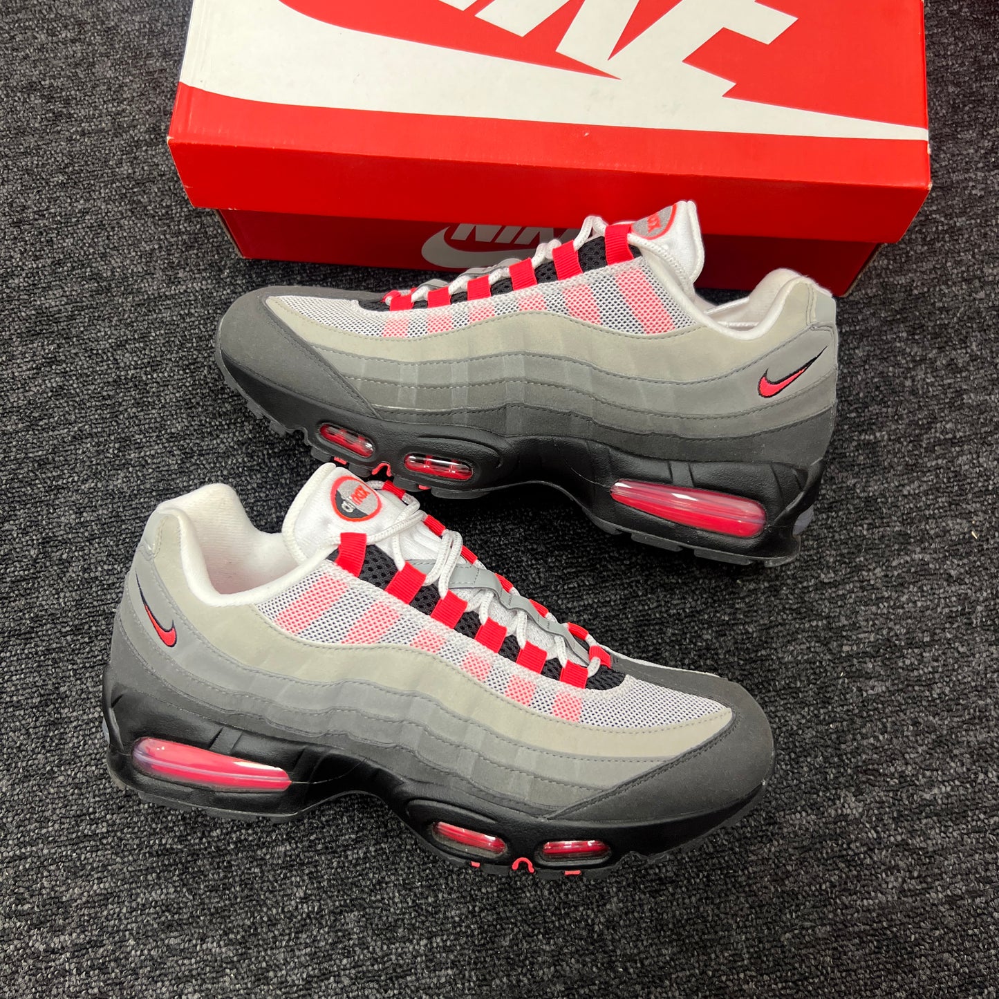 AIRMAX 95 SOLAR RED UK9
