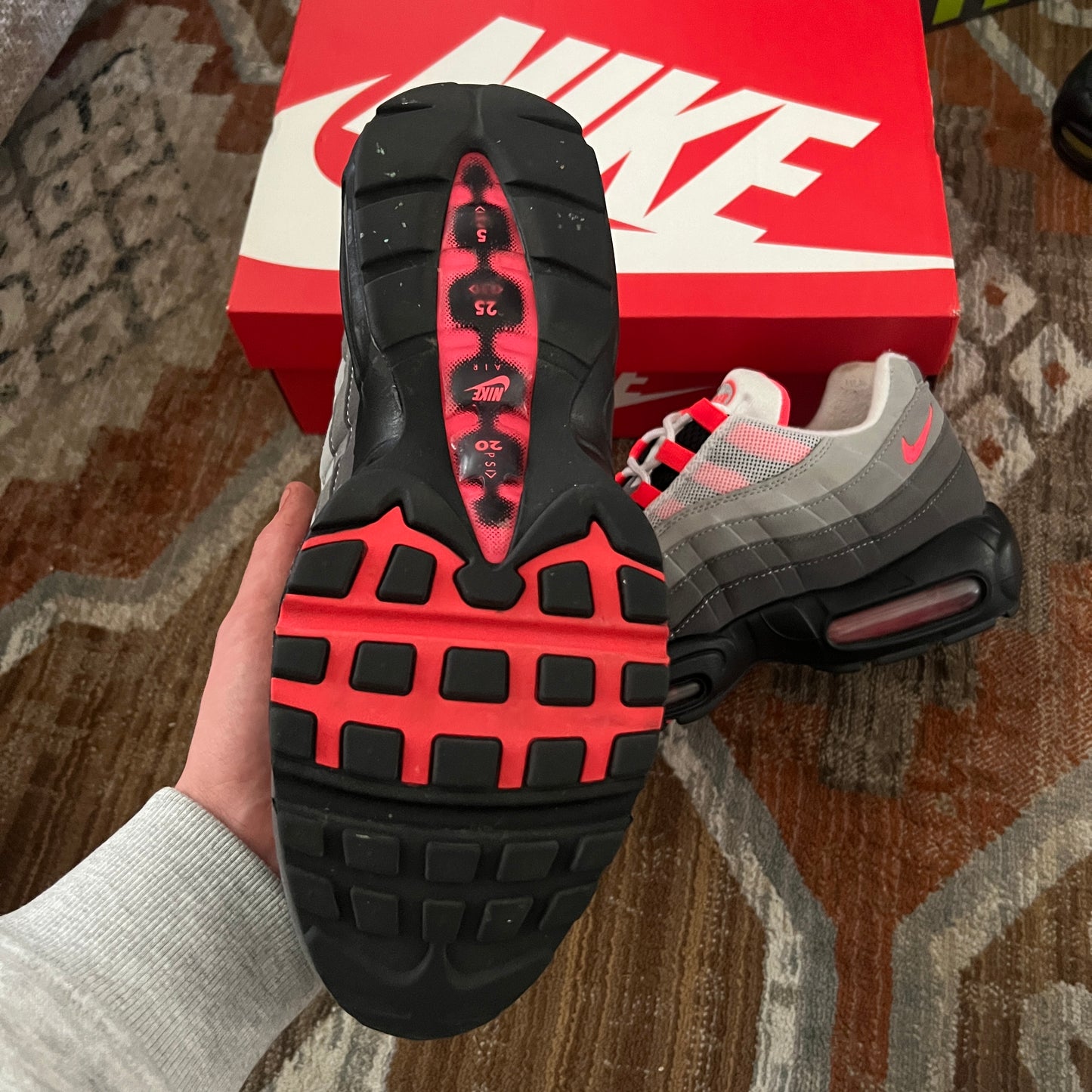 AIRMAX 95 SOLAR RED UK10