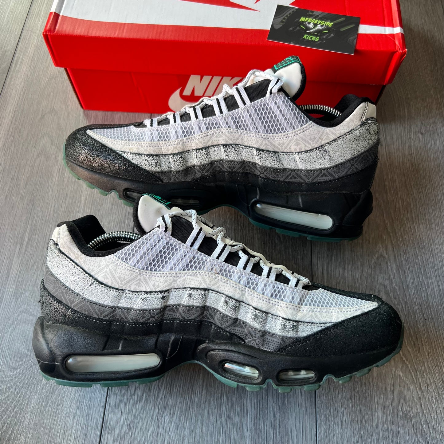 AIRMAX 95 DAY OF THE DEAD UK9.5