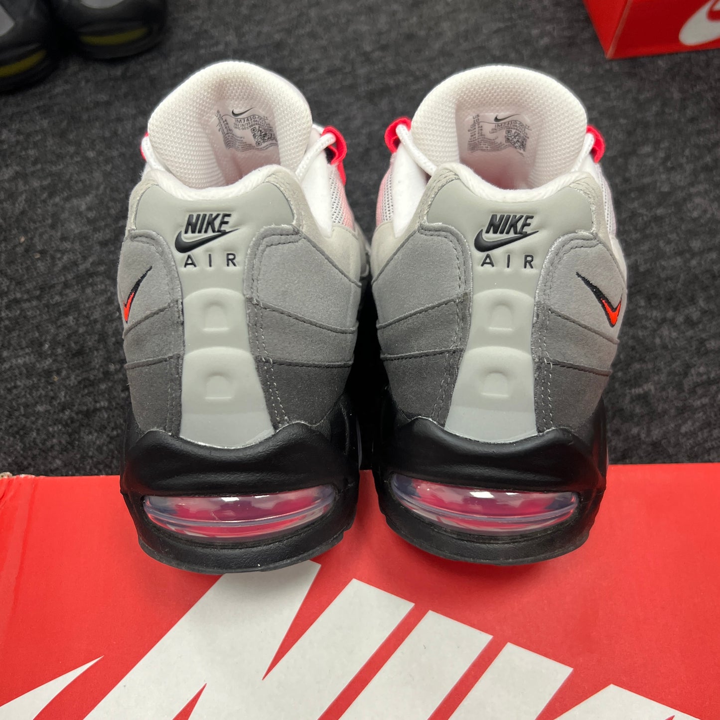 AIRMAX 95 SOLAR RED UK9
